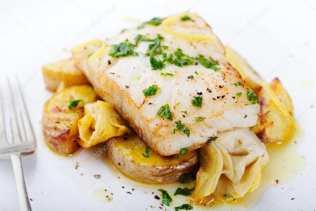 depositphotos_112101478-stock-photo-roasted-cod-codfish-with-potatoes.jpg